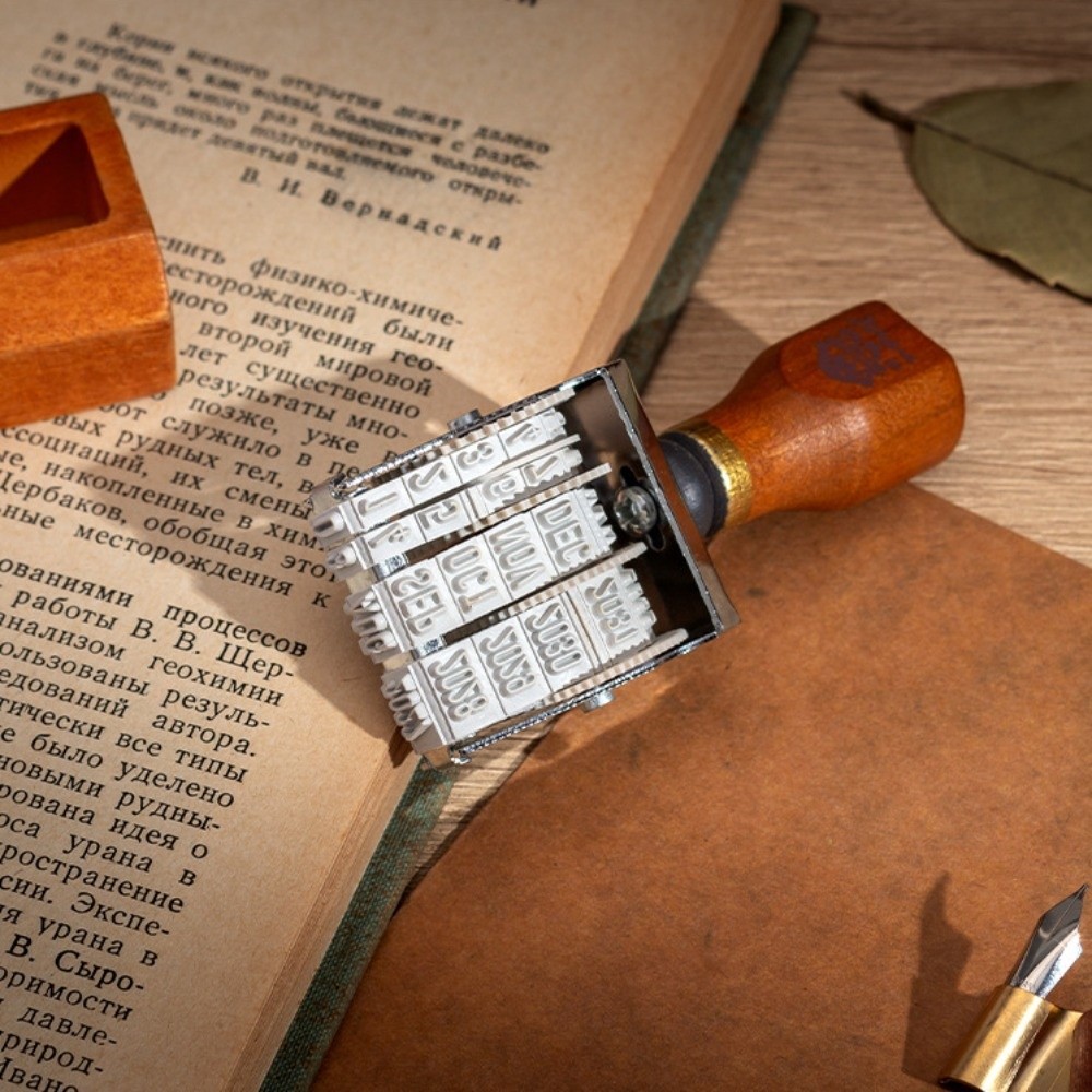 Retro Wooden Roller Date Seal  - Rubber Date Stamp 评论和价格